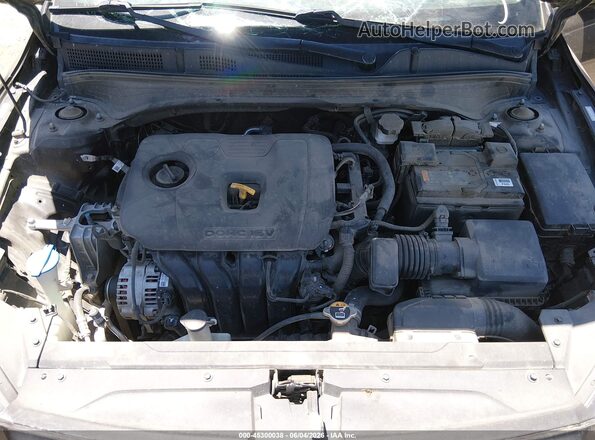 3KPF24AD4LE175764 2020 KIA FORTE Black Rear view