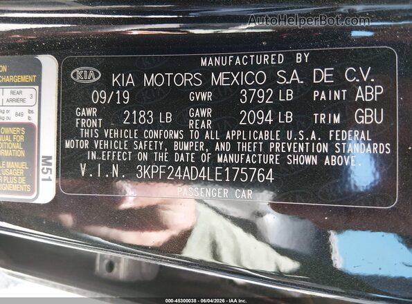 3KPF24AD4LE175764 2020 KIA FORTE Black Engine compartment view