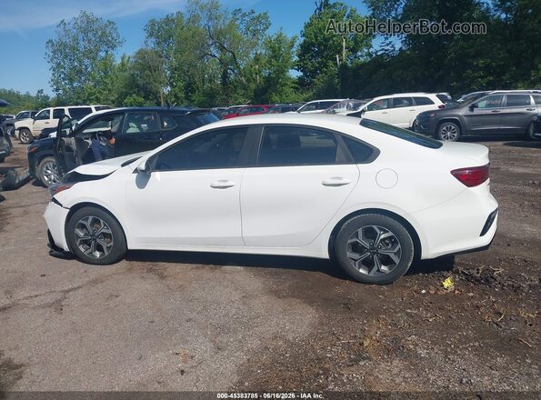 3KPF24AD4ME287479 2021 KIA FORTE White 360 interior view