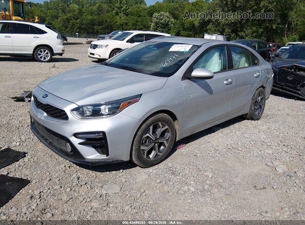 3KPF24AD4ME360978 2021 KIA FORTE Silver წინა მარცხენა ხედი სამი მეოთხედიდან
