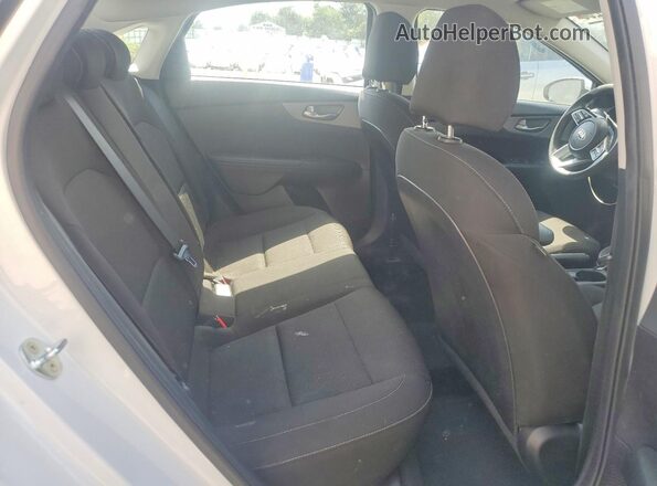 3KPF24AD4ME409516 2021 KIA FORTE White 