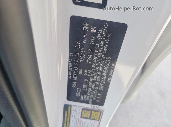 3KPF24AD4ME409516 2021 KIA FORTE White 