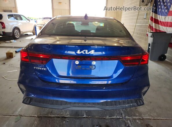 3KPF24AD4NE453338 2022 KIA FORTE Blue Widok z tyłu