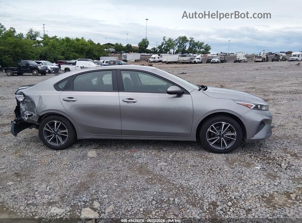 3KPF24AD4NE468390 2022 KIA FORTE Gray Vista interior de 360 grados