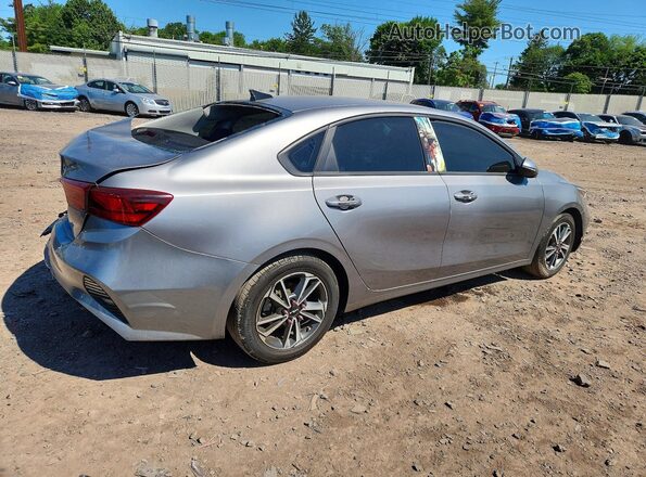 3KPF24AD4PE558688 2023 KIA FORTE Silver 