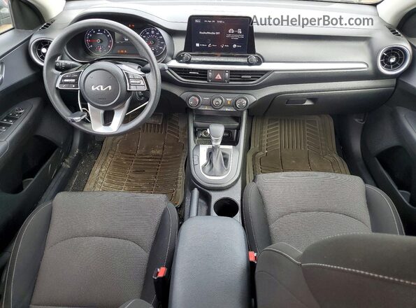 3KPF24AD4PE586782 2023 KIA FORTE Gray Dashboard view