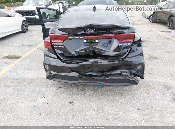 3KPF24AD4PE590833 2023 KIA FORTE Black Вид спереду