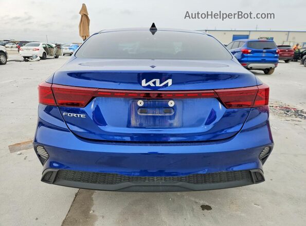 3KPF24AD4PE599886 2023 KIA FORTE Blue Вид ззаду
