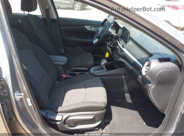 3KPF24AD4PE640825 2023 KIA FORTE Gray Սալոնի դիմացի տեսք