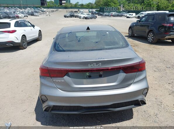 3KPF24AD4PE640825 2023 KIA FORTE Gray 