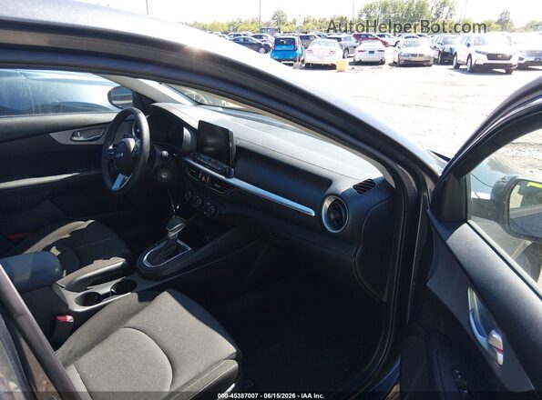 3KPF24AD4PE668074 2023 KIA FORTE Gray Widok wnętrza z przodu