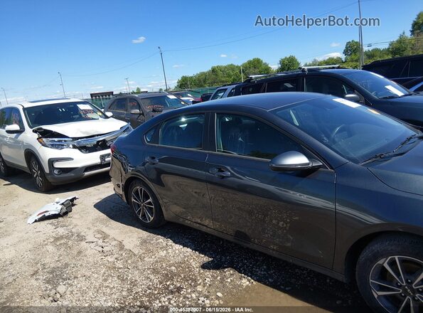 3KPF24AD4PE668074 2023 KIA FORTE Gray Widok wnętrza z tyłu