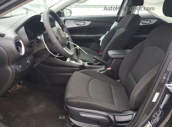 3KPF24AD4RE698095 2024 KIA FORTE Silver Widok wnętrza z przodu
