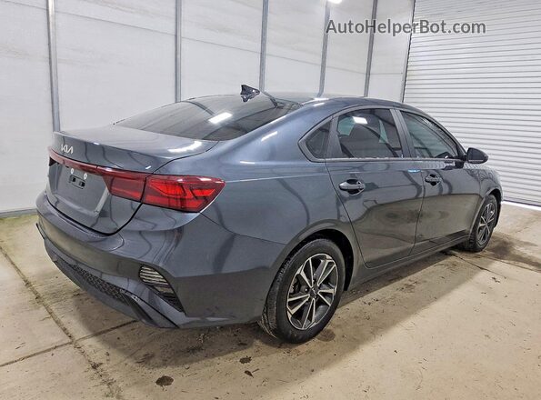 3KPF24AD4RE780991 2024 KIA FORTE Gray 
