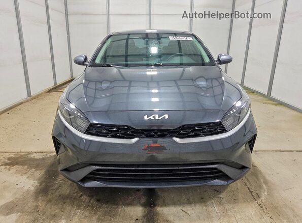 3KPF24AD4RE780991 2024 KIA FORTE Gray 