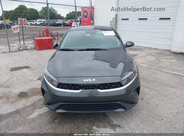 3KPF24AD4RE794518 2024 KIA FORTE Серый Вид задней части салона