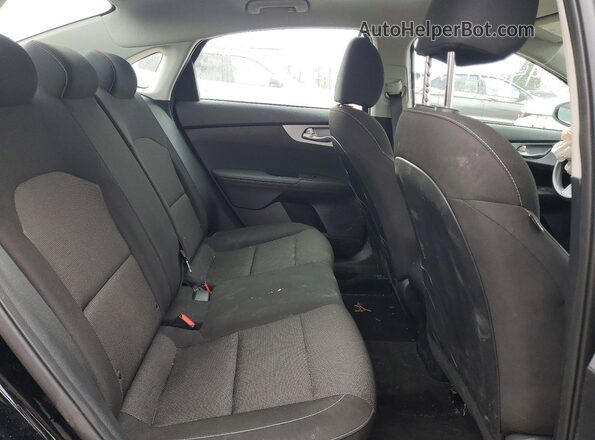3KPF24AD4RE811754 2024 KIA FORTE Black Вид задніх сидінь
