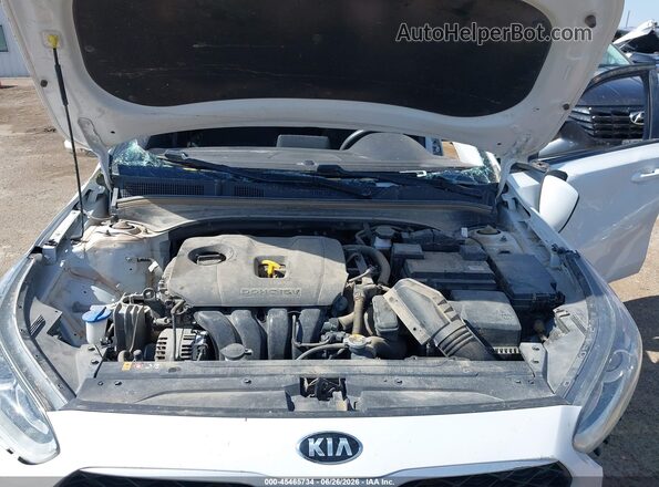 3KPF24AD5ME307402 2021 KIA FORTE Белый Вид сзади
