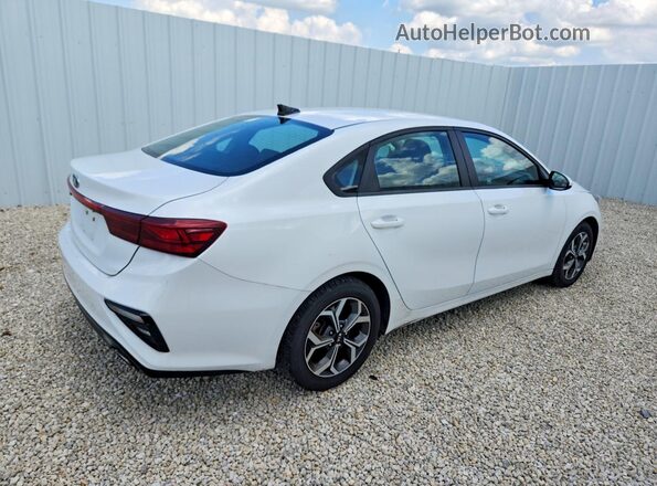 3KPF24AD5ME337225 2021 KIA FORTE White 