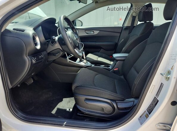 3KPF24AD5ME337225 2021 KIA FORTE White 
