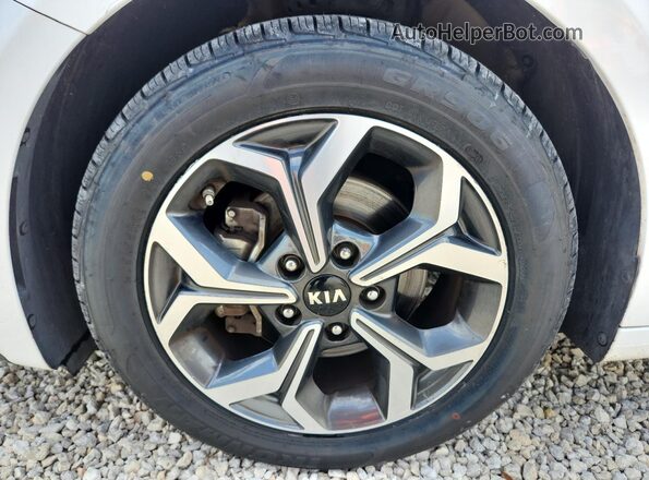 3KPF24AD5ME337225 2021 KIA FORTE White 