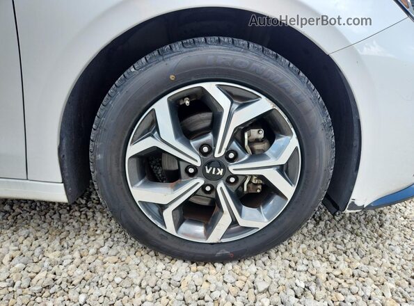 3KPF24AD5ME337225 2021 KIA FORTE White 