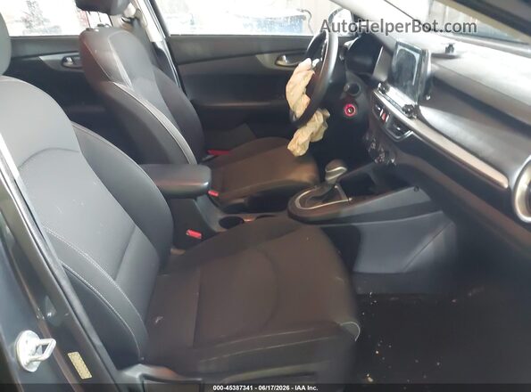 3KPF24AD5ME339895 2021 KIA FORTE Gray Вид салону спереду