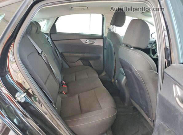 3KPF24AD5ME353876 2021 KIA FORTE Black უკანა სავარძლების ხედი
