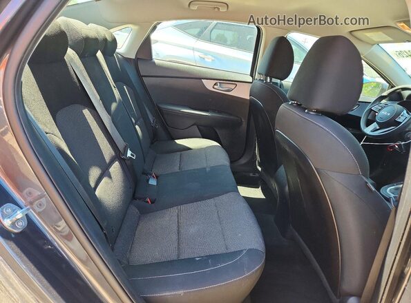 3KPF24AD5NE424852 2022 KIA FORTE Charcoal 