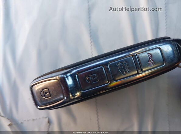 3KPF24AD5NE482508 2022 KIA FORTE Silver Widok deski rozdzielczej