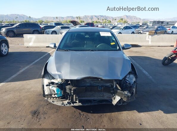 3KPF24AD5NE482508 2022 KIA FORTE Silver Widok wnętrza z tyłu