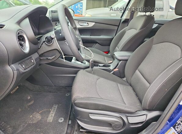 3KPF24AD5NE499745 2022 KIA FORTE Blue Widok wnętrza z przodu
