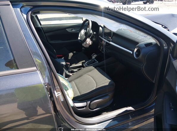 3KPF24AD5PE543794 2023 KIA FORTE Gray Front interior view