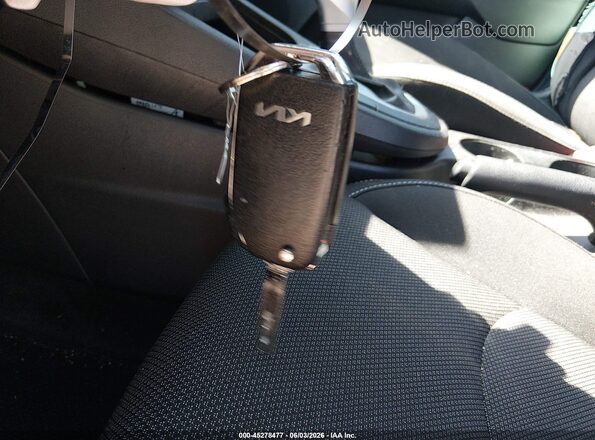 3KPF24AD5PE543794 2023 KIA FORTE Gray Dashboard view