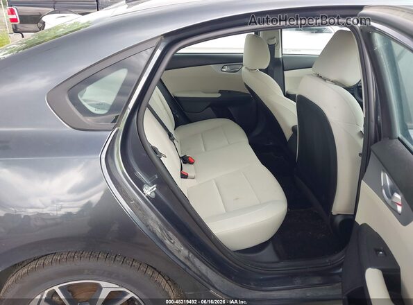 3KPF24AD5PE555301 2023 KIA FORTE Gray Вид наклейки з VIN-кодом