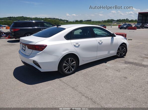 3KPF24AD5PE602472 2023 KIA FORTE White Tył prawy