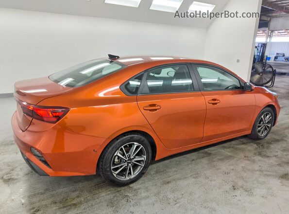 3KPF24AD5PE627601 2023 KIA FORTE Orange 