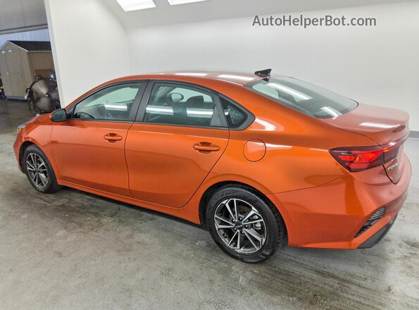 3KPF24AD5PE627601 2023 KIA FORTE Orange 