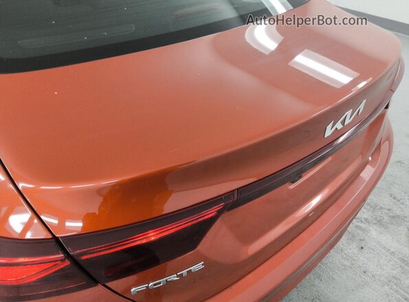 3KPF24AD5PE627601 2023 KIA FORTE Orange 
