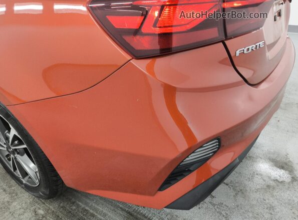 3KPF24AD5PE627601 2023 KIA FORTE Orange 