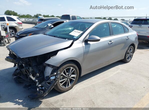 3KPF24AD5RE739205 2024 KIA FORTE Silver წინა მარცხენა ხედი სამი მეოთხედიდან