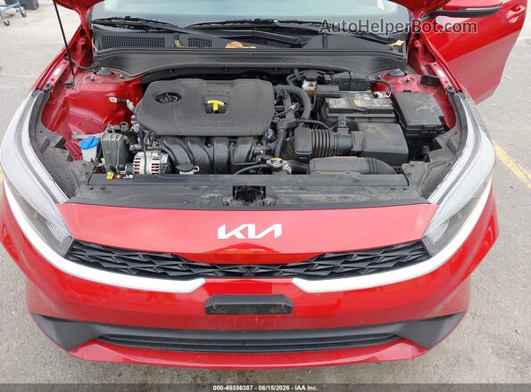 3KPF24AD5RE746073 2024 KIA FORTE Red Vista trasera