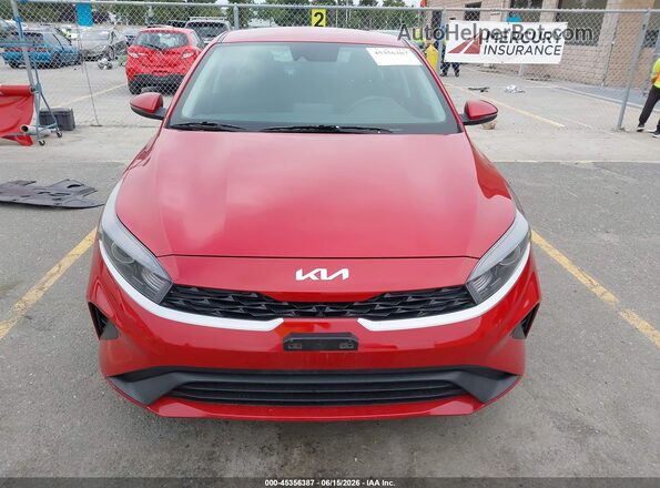 3KPF24AD5RE746073 2024 KIA FORTE Red Vista interior trasera