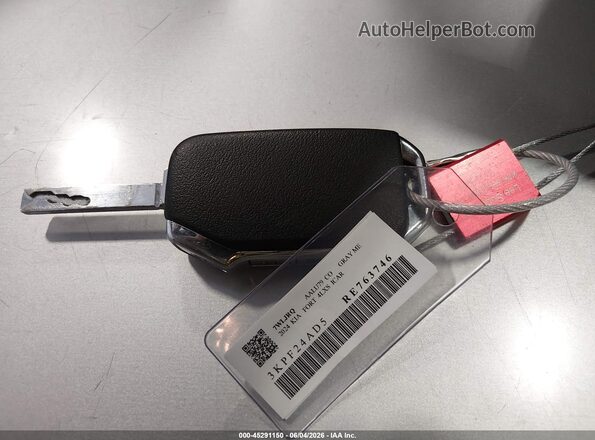 3KPF24AD5RE763746 2024 KIA FORTE Silver Vista del salpicadero