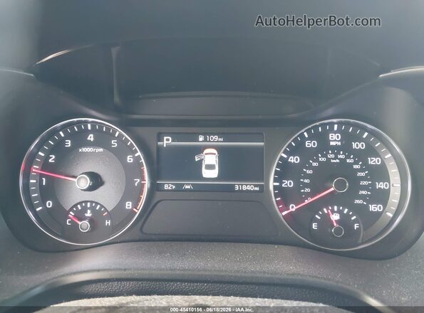 3KPF24AD5RE775833 2024 KIA FORTE White Widok tylnych siedzeń