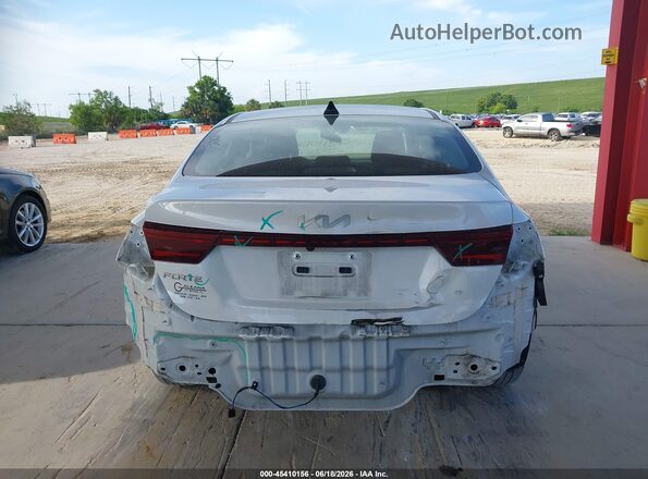 3KPF24AD5RE775833 2024 KIA FORTE White 