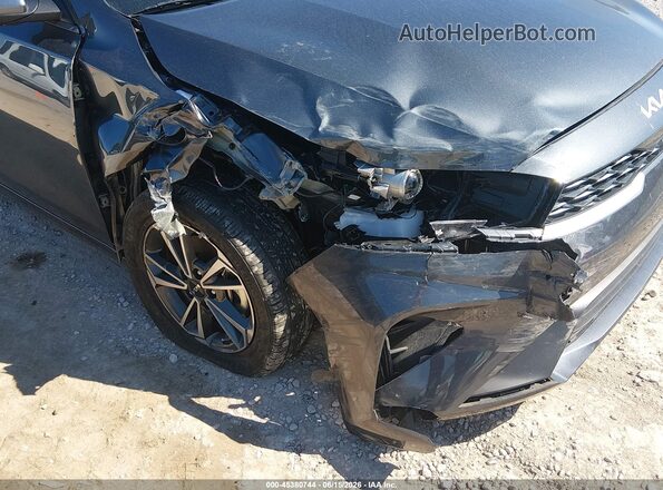 3KPF24AD5RE790008 2024 KIA FORTE Gray Widok z przodu