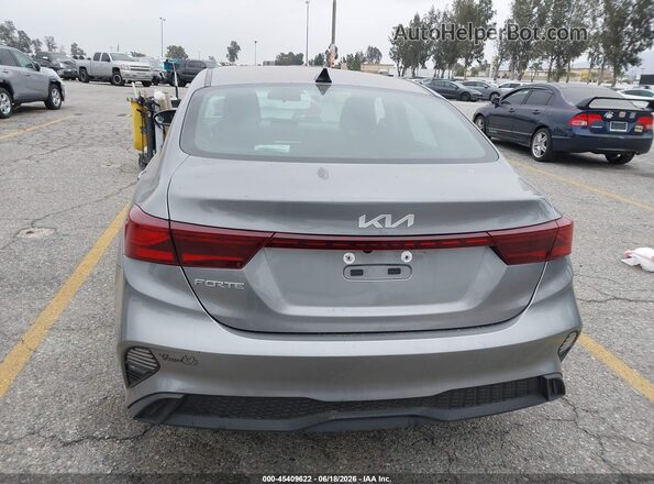 3KPF24AD5RE801959 2024 KIA FORTE Gray 