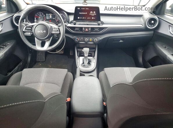 3KPF24AD5RE803906 2024 KIA FORTE Black 