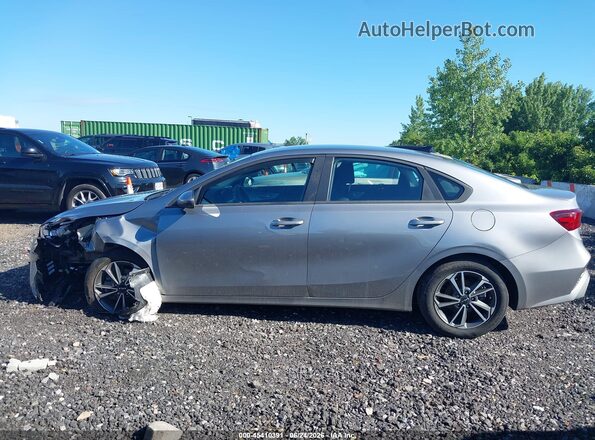 3KPF24AD5RE805199 2024 KIA FORTE Gray სალონის 360-გრადუსიანი ხედი